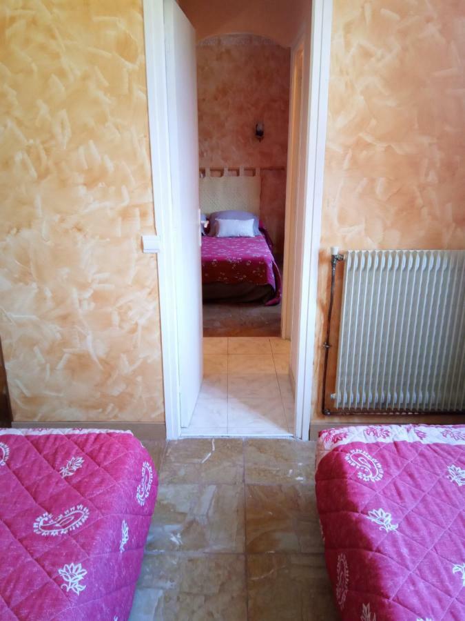 Hotel Font De Lauro Saumane-de-Vaucluse Екстер'єр фото