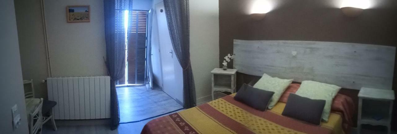 Hotel Font De Lauro Saumane-de-Vaucluse Екстер'єр фото